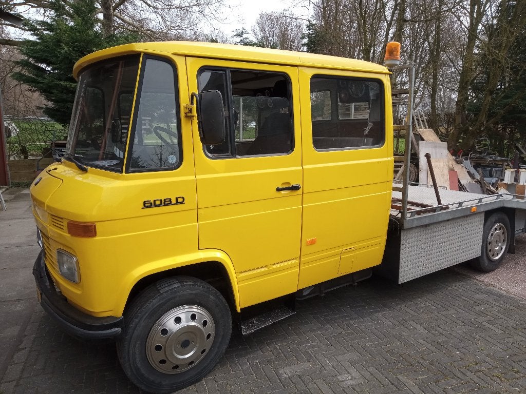 Mercedes L 608 D - VRACHTWAGEN !!! GEEN B RIJBEWIJS !!!, Zwart, Overige carrosserieën, 3900 cc, Particulier