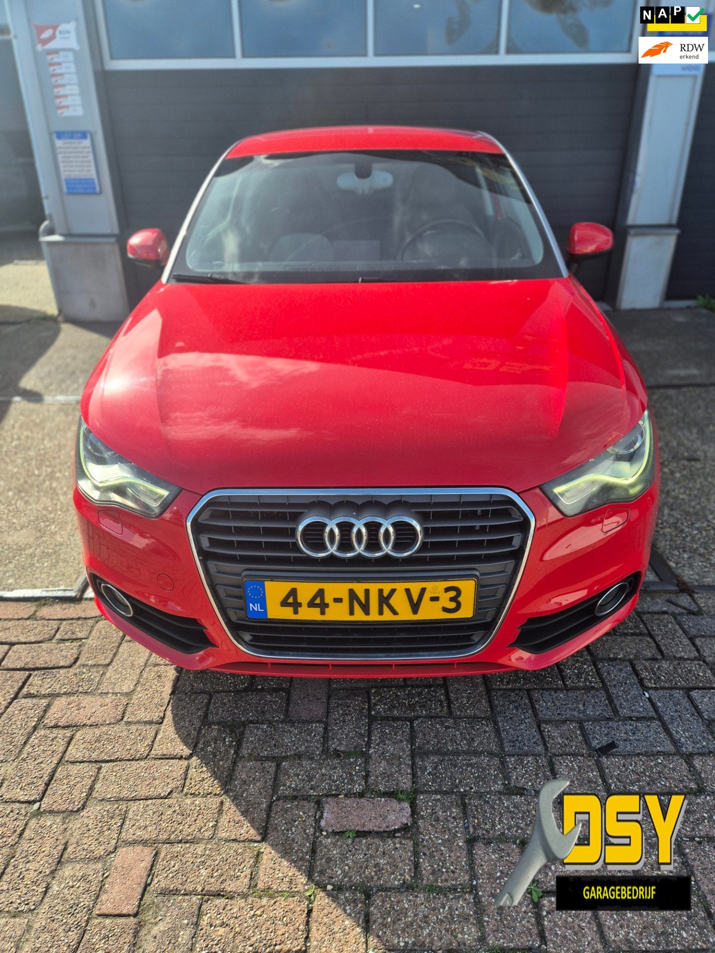 Audi A1 1.4 TFSI 119g. Ambition Pro Line Business, Euro 5, Stof, 4 cilinders, 4 stoelen