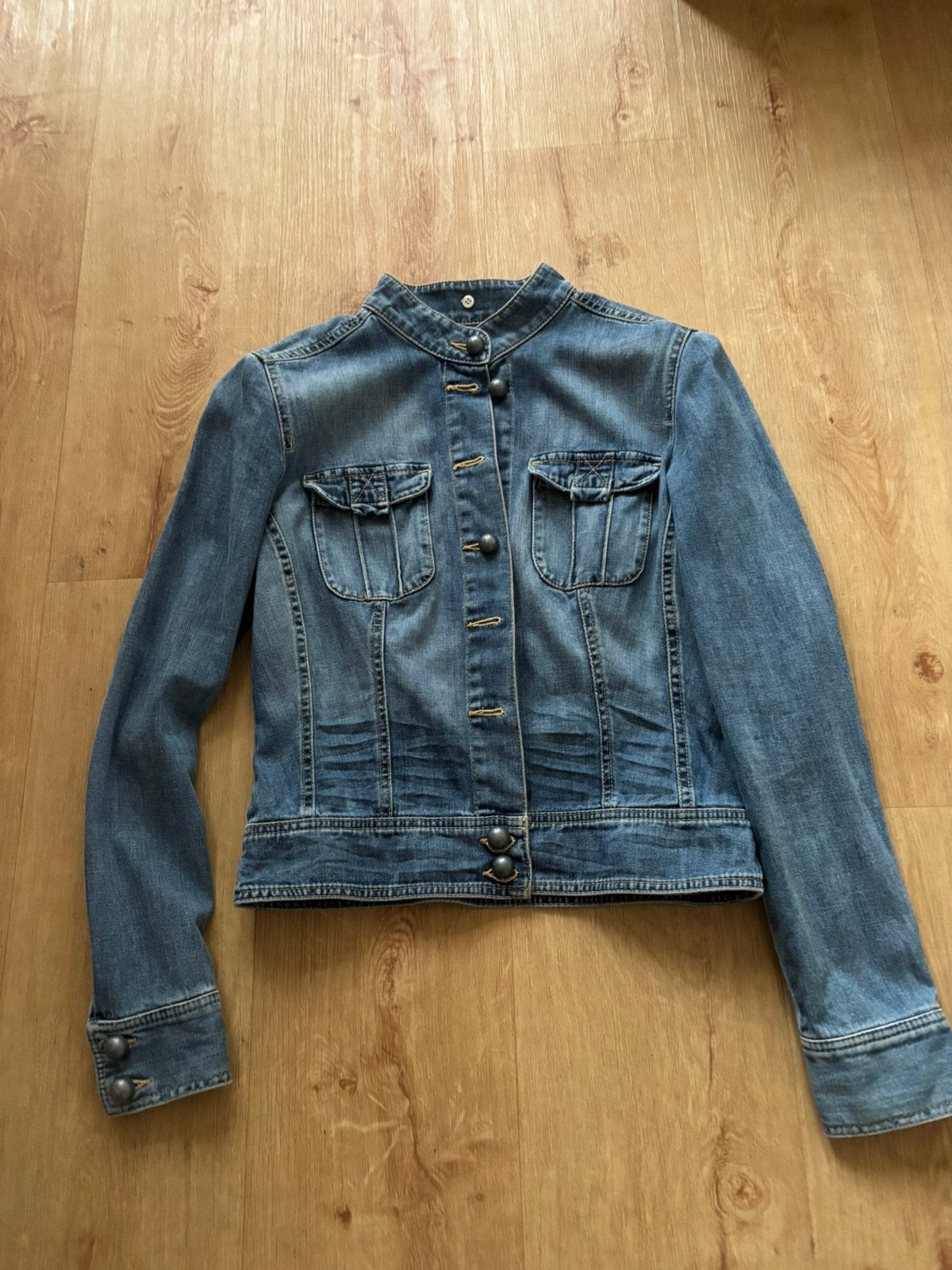 Kort spijkerjasje Josephine & Co maat 38, Kleding | Dames, Jasjes, Kostuums en Pakken, Ophalen of Verzenden, Zo goed als nieuw