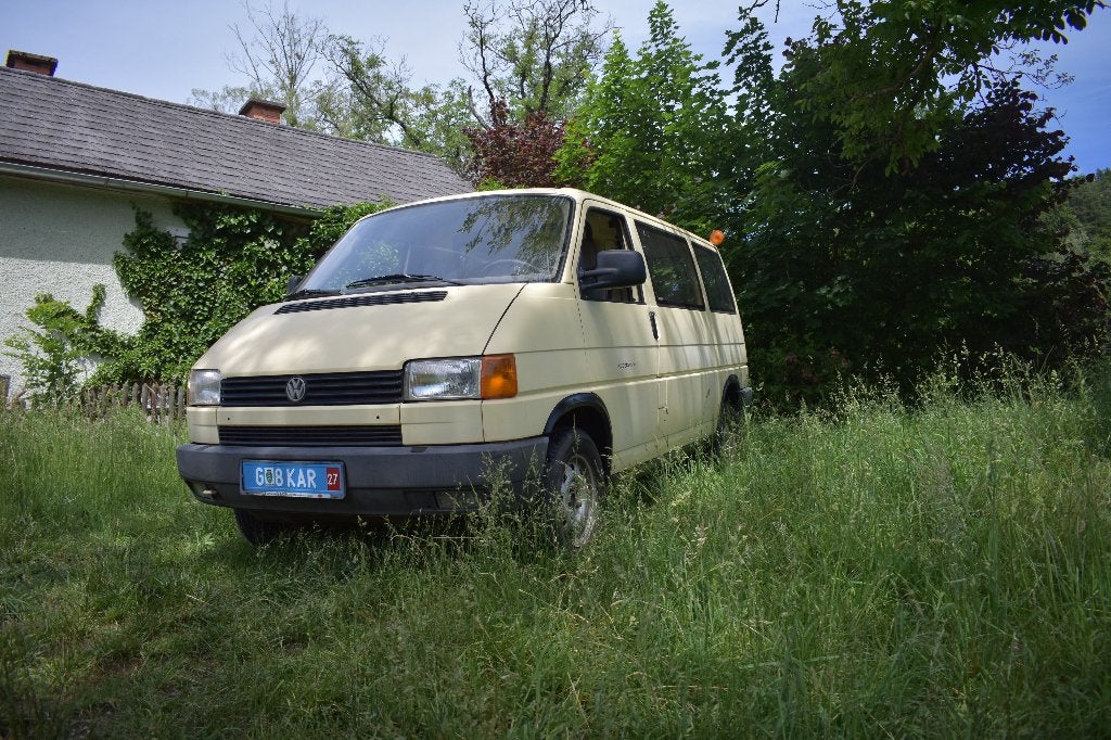 Volkswagen T4 Ambulance, 1992 - 51.000 km., Auto's, Volkswagen, Voorwielaandrijving, 83 pk, 4 cilinders, Beige