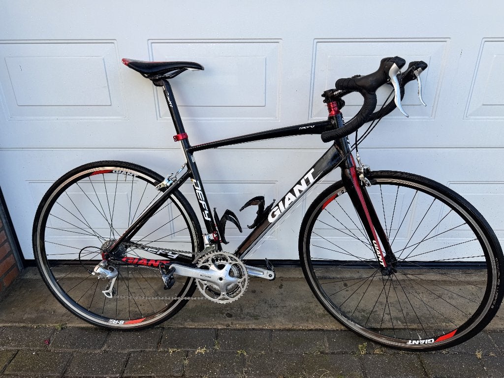 Giant Defy Allememinium M/L, Ophalen, Gebruikt, Meer dan 20 versnellingen, Giant