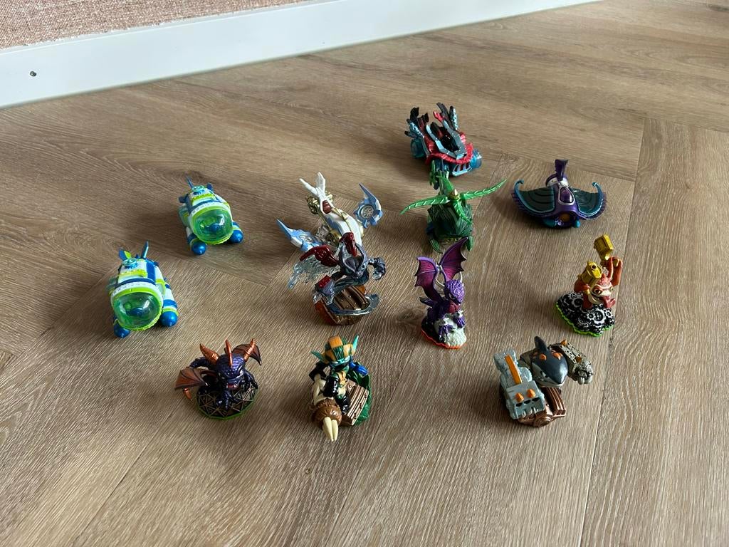 Skylanders Imaginators Xbox One met 10 figuren en 2 voertuig, Spelcomputers en Games, Games | Xbox One, Avontuur en Actie, 1 speler