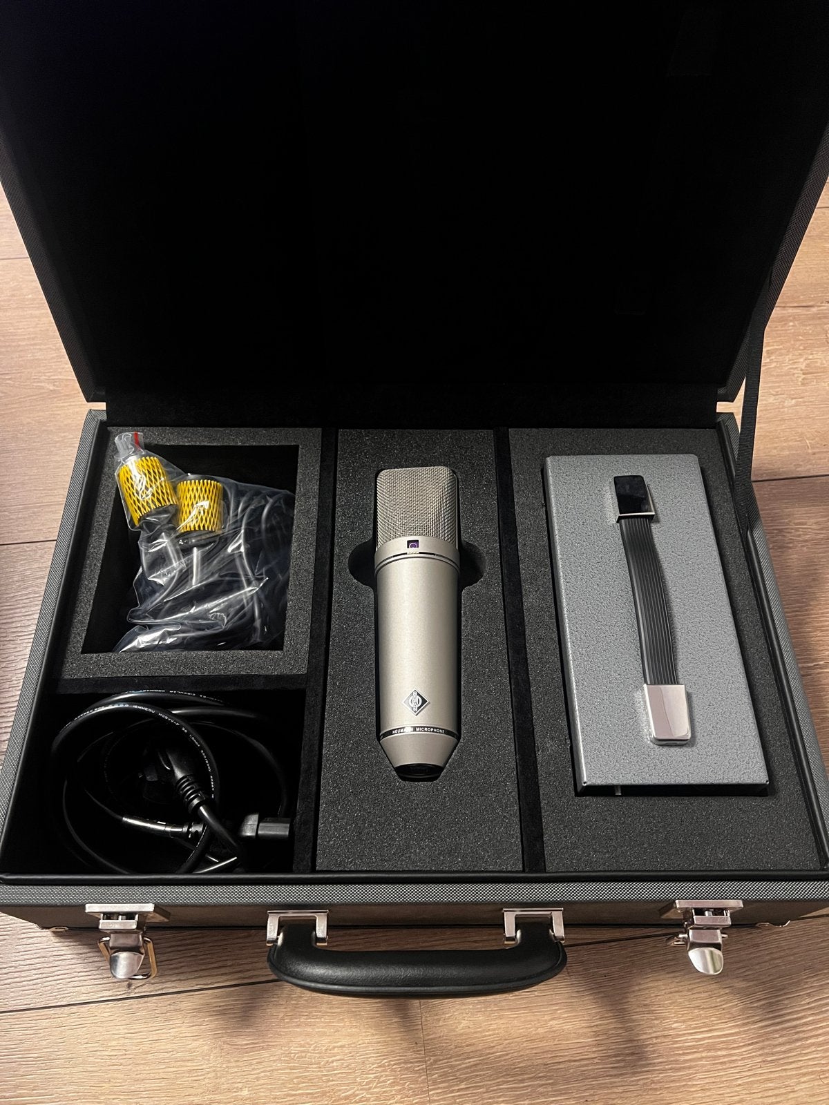 Neumann U 67 Studiomicrofoon - Zo goed als nieuw, Muziek en Instrumenten, Ophalen of Verzenden, Zo goed als nieuw, Studiomicrofoon