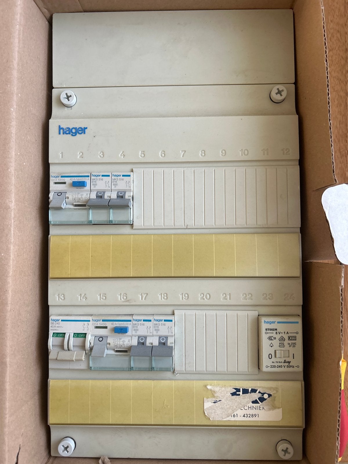 Hager Groepenkast met Aardlekautomaten en Aardlekschakelaar, Ophalen of Verzenden, Gebruikt, Hager, Groepenkast