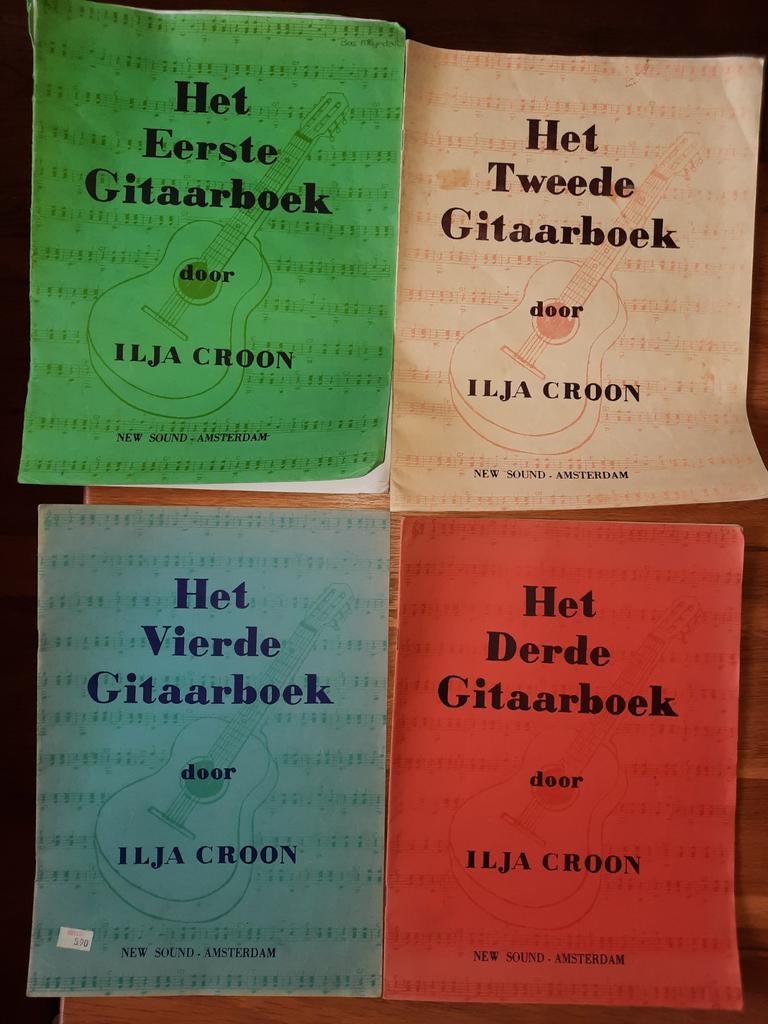 gitaar lesboeken-Gitaarboek Ilja Croon deel 1 ,2, 3, 4, Muziek en Instrumenten, Bladmuziek, Gebruikt, Les of Cursus, Overige genres