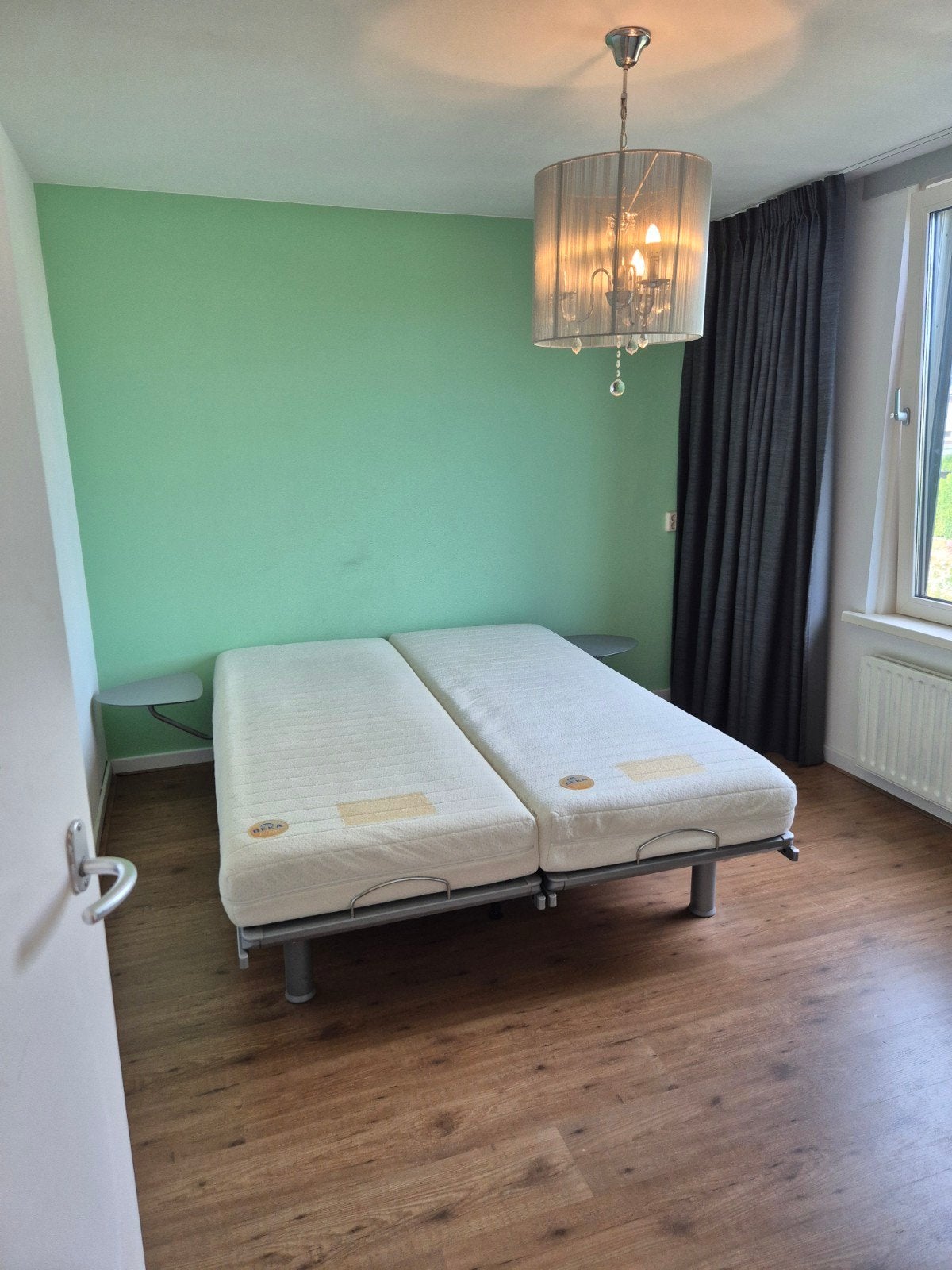 Elektrisch verstelbaar bed incl matrassen (Avek), Ophalen, Tweepersoons, 180 cm, 200 cm