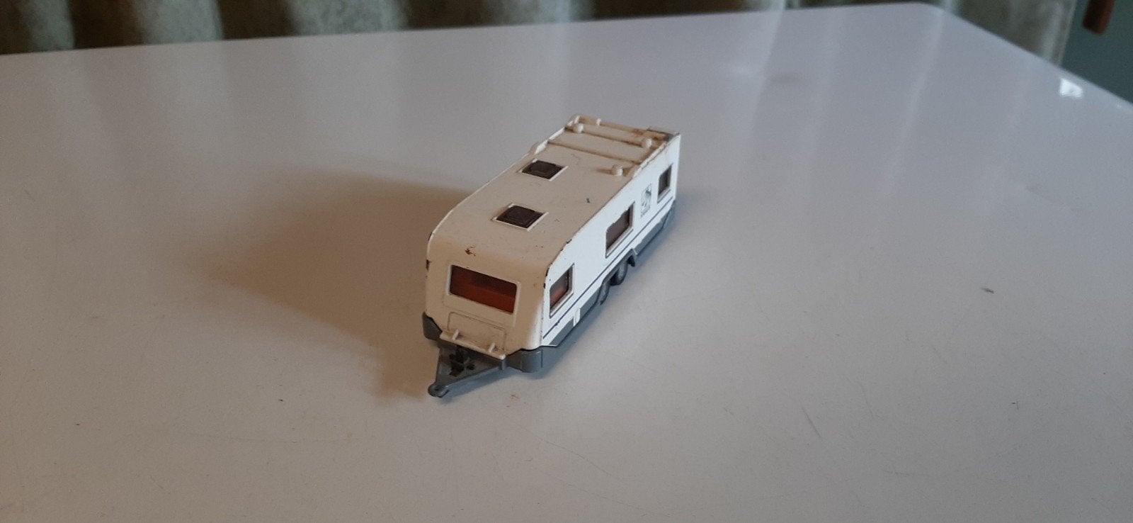 Knaus dubbelasser siku model, Ophalen of Verzenden, Gelijkstroom, Overige merken