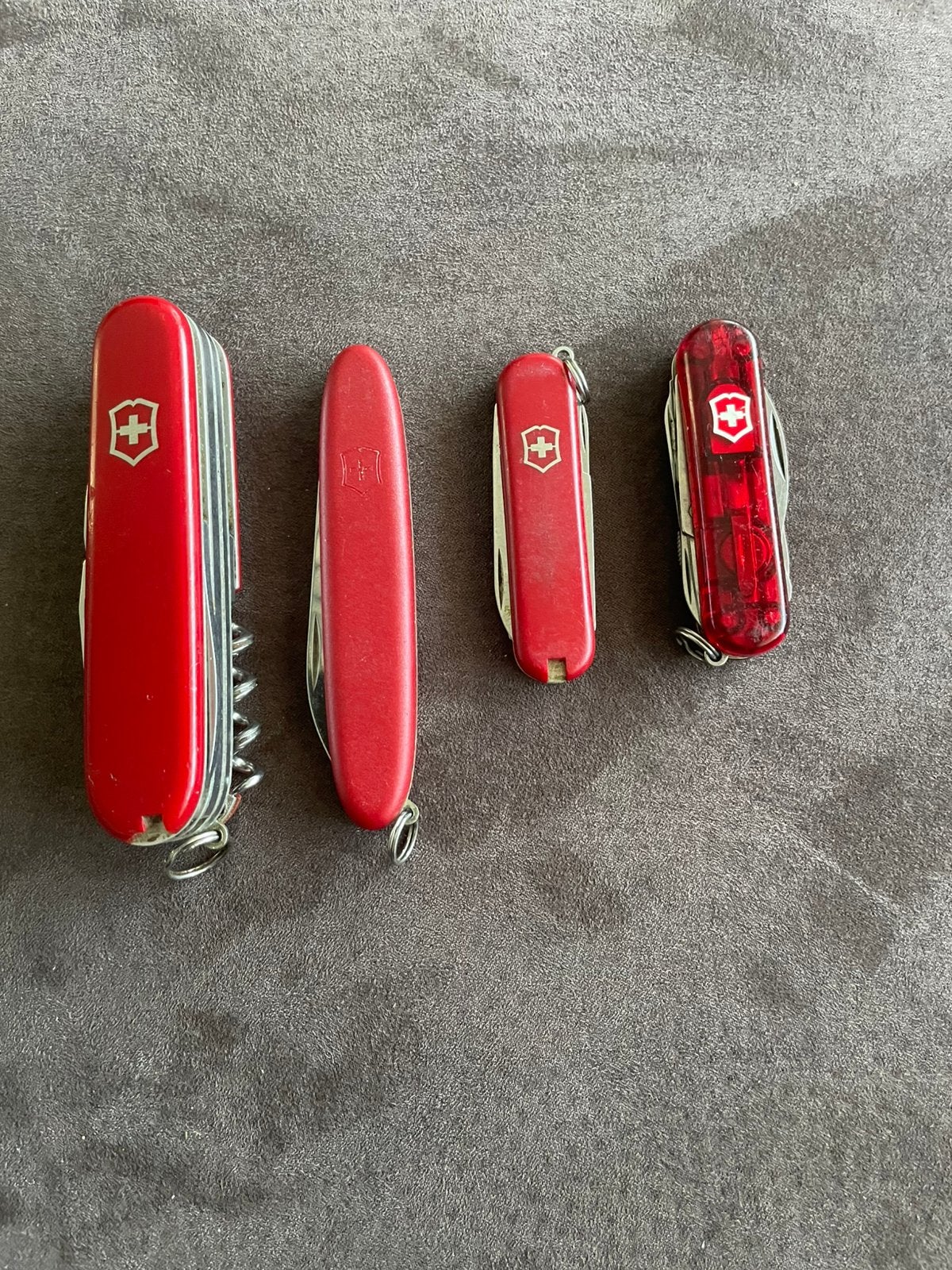 Victorinox zakmessen 4 stuk, Caravans en Kamperen, Ophalen of Verzenden, Zo goed als nieuw