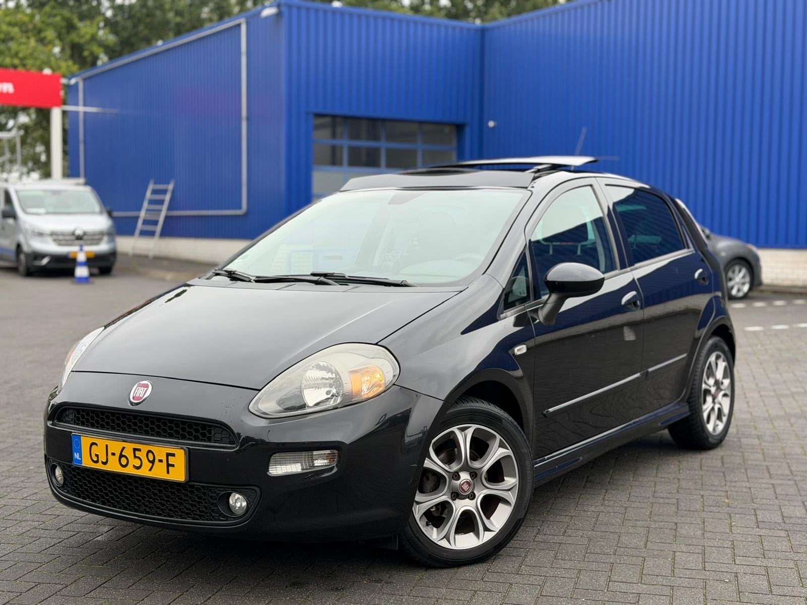 Fiat Punto Evo 0.9 TwinAir Lounge/Pano/Clima/Cruise/Navi/LMV, Auto's, Voorwielaandrijving, Dealer onderhouden, 101 pk, Euro 6