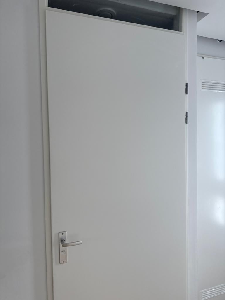 2 keer Witte binnendeur met klink en slot, Gebruikt, 80 tot 100 cm, Binnendeur, Ophalen of Verzenden