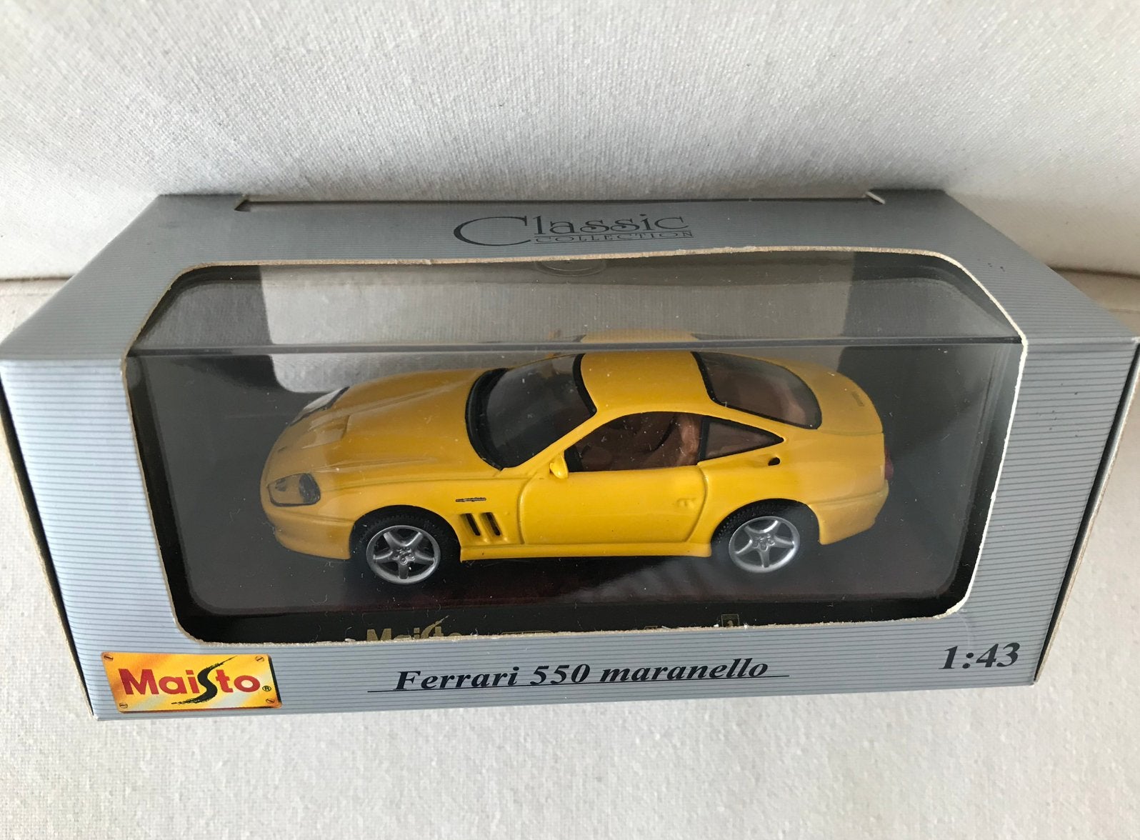 Maisto Ferrari 550 Maranello 1:43 zgan, Ophalen of Verzenden, Nieuw, Auto, Overige merken