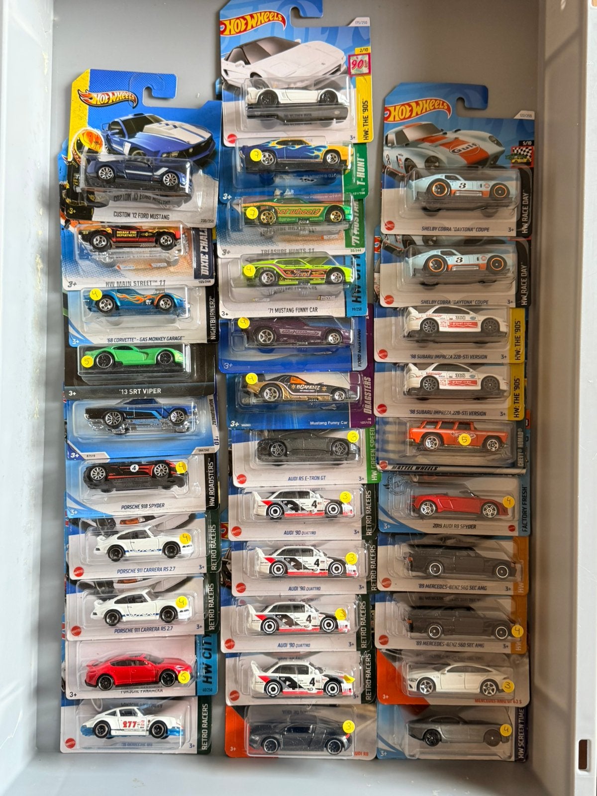 32 hot wheels, Ophalen of Verzenden, Zo goed als nieuw, Auto