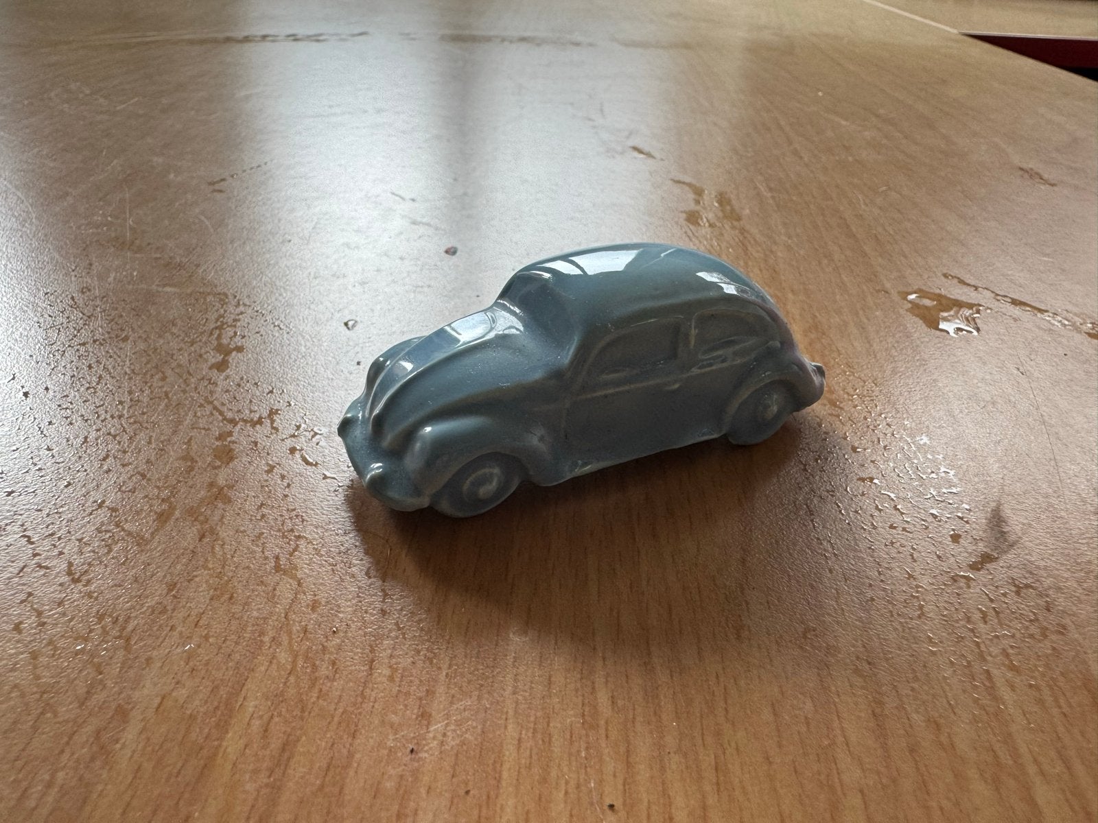 Porseleinen Kever Auto Beeldje - Genummerde Editie, Antiek en Kunst, Ophalen of Verzenden