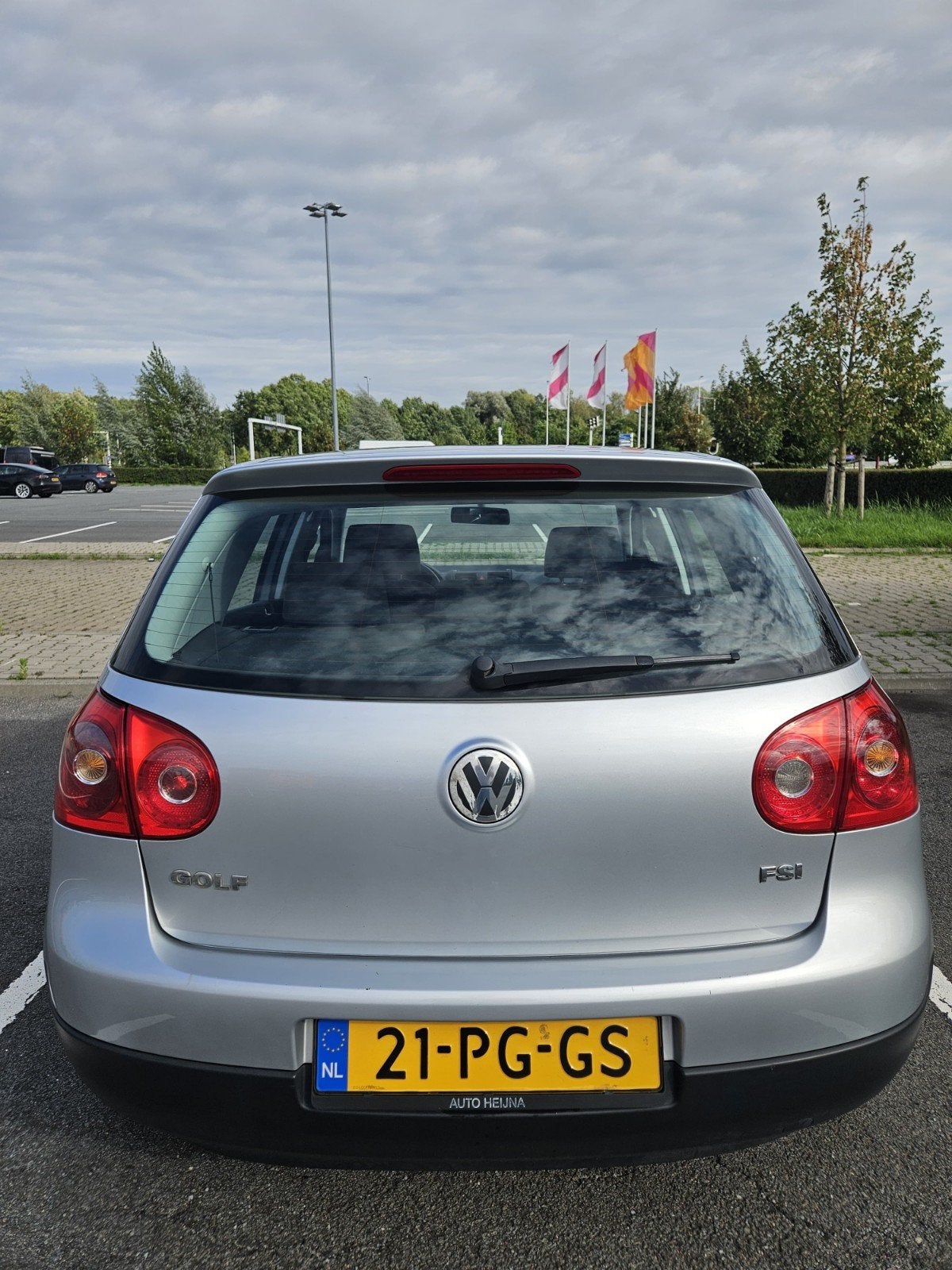 Volkswagen Golf 1.4 FSI 66KW 2004 Grijs, Auto's, Voorwielaandrijving, 4 cilinders, 620 kg, Handgeschakeld