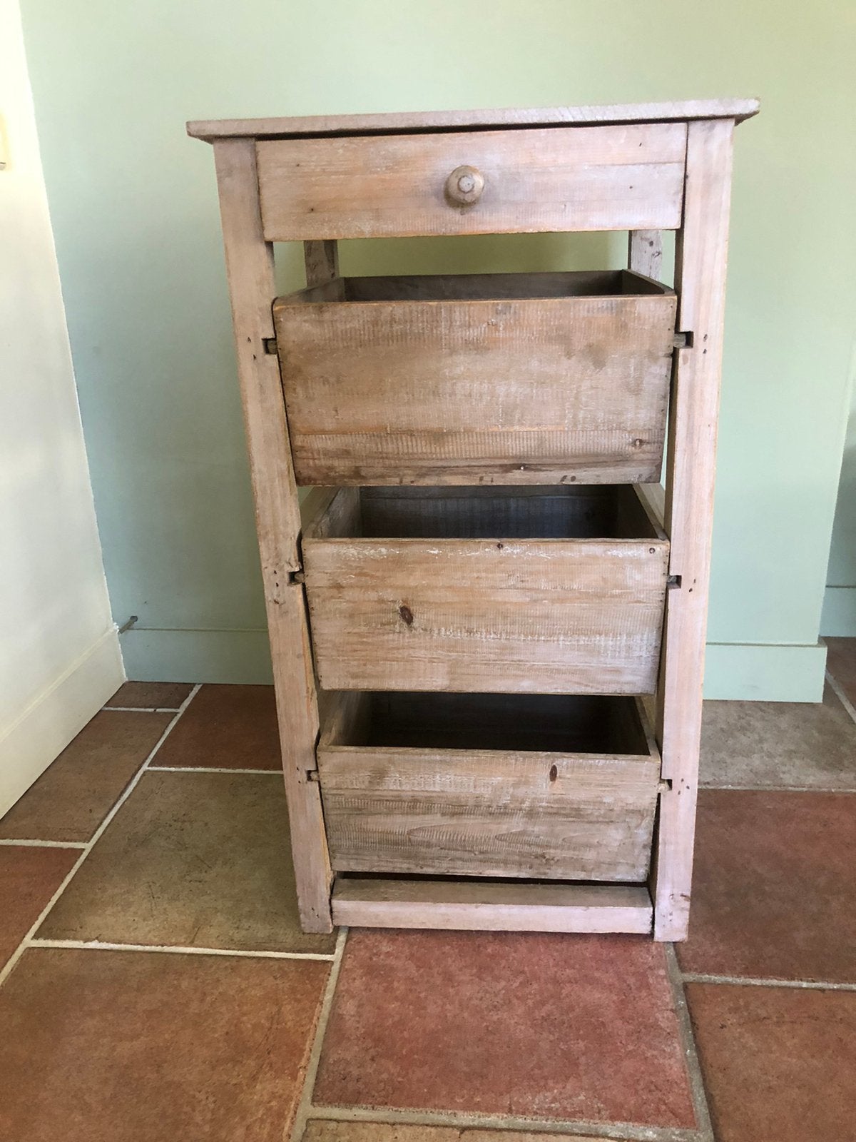 Houten kast met diepe laden, Huis en Inrichting, Kasten | Ladekasten, Ophalen, Rustiek, 50 tot 100 cm, Zo goed als nieuw