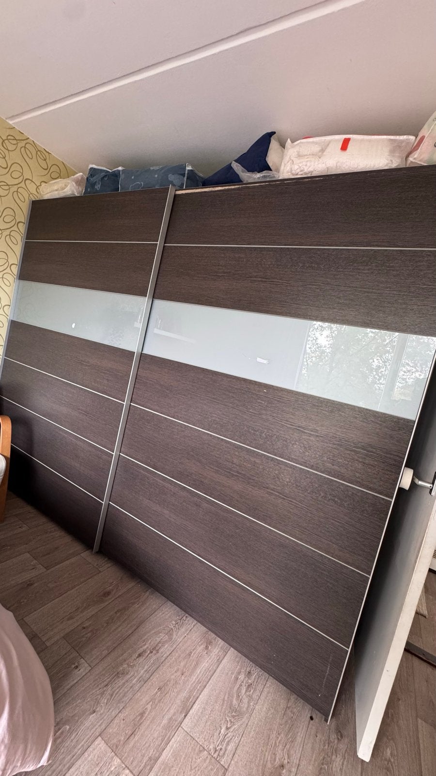 Gratis! grote kledingkast met schuifdeuren, Ophalen, Gebruikt, 200 cm of meer, 150 tot 200 cm