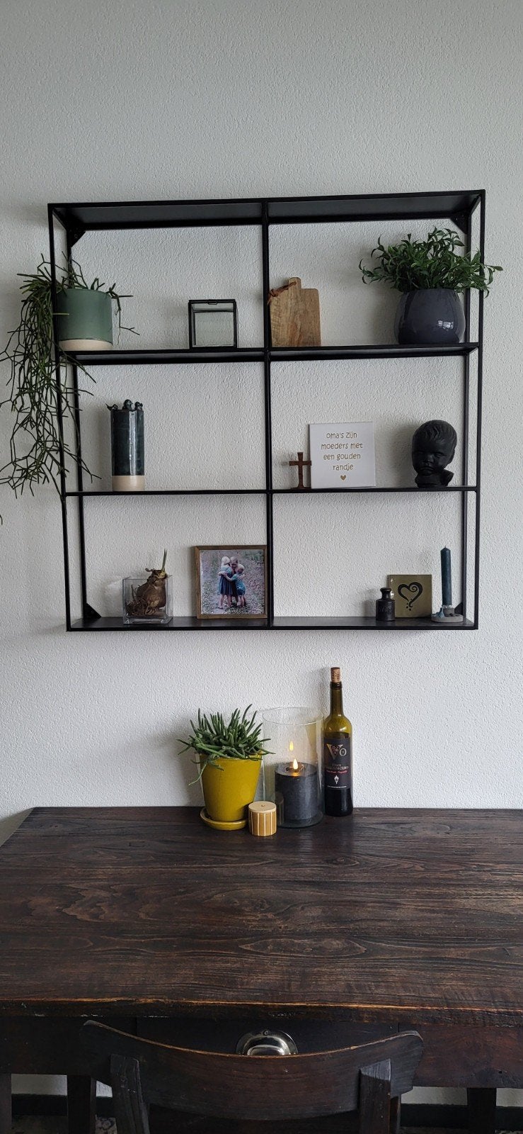 zwart metalen wandrek zonder inhoud., Huis en Inrichting, Kasten | Wandmeubels, Ophalen of Verzenden, Zo goed als nieuw, Minder dan 150 cm