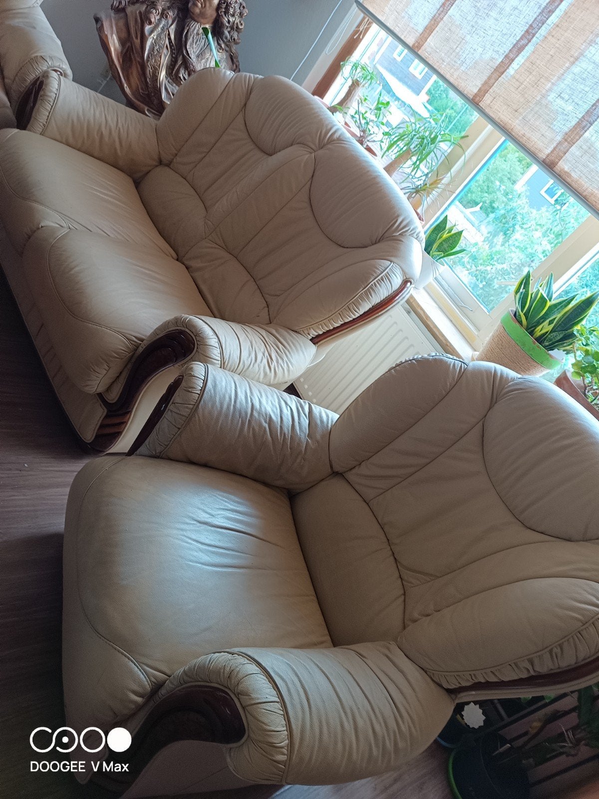 Comfortabele 2-zits bank en twee fauteuil set, beige leer,, Gebruikt, Klassiek, Comfortabel, 150 tot 200 cm, Tweepersoons