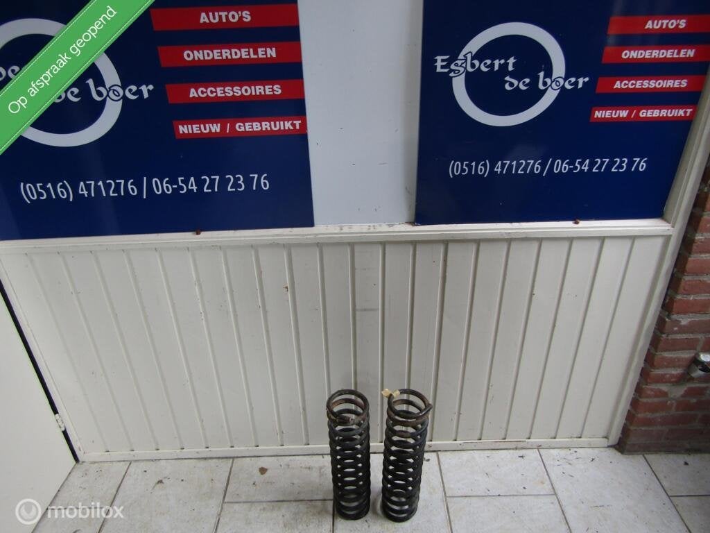 2x Voor veer diplomaat opel admiraal manta ascona 6 cylinder, Auto-onderdelen, Gebruikt, Opel, Ophalen of Verzenden, Opel