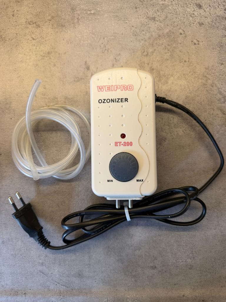 Ozongenerator Weipro ET-200 voor aquarium of vijver., Overige merken, Zo goed als nieuw, Filter, Inclusief slangen