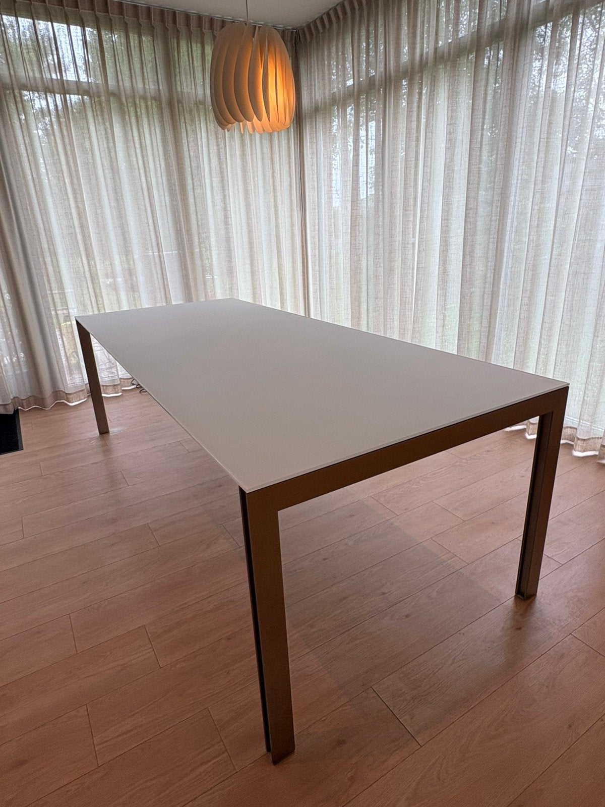 Leolux eettafel, Huis en Inrichting, Tafels | Eettafels, Ophalen, 50 tot 100 cm, 150 tot 200 cm, Rechthoekig