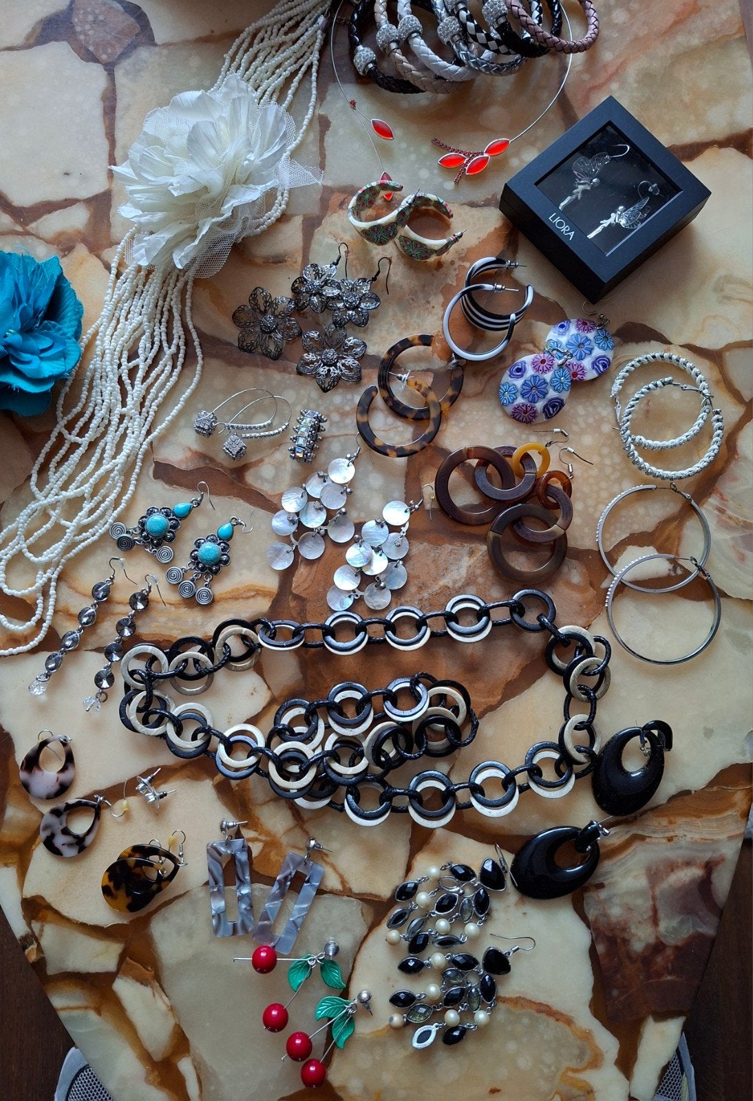 Lotje sieraden vintage en nieuw., Ophalen, Nieuw, Overige kleuren, Overige materialen