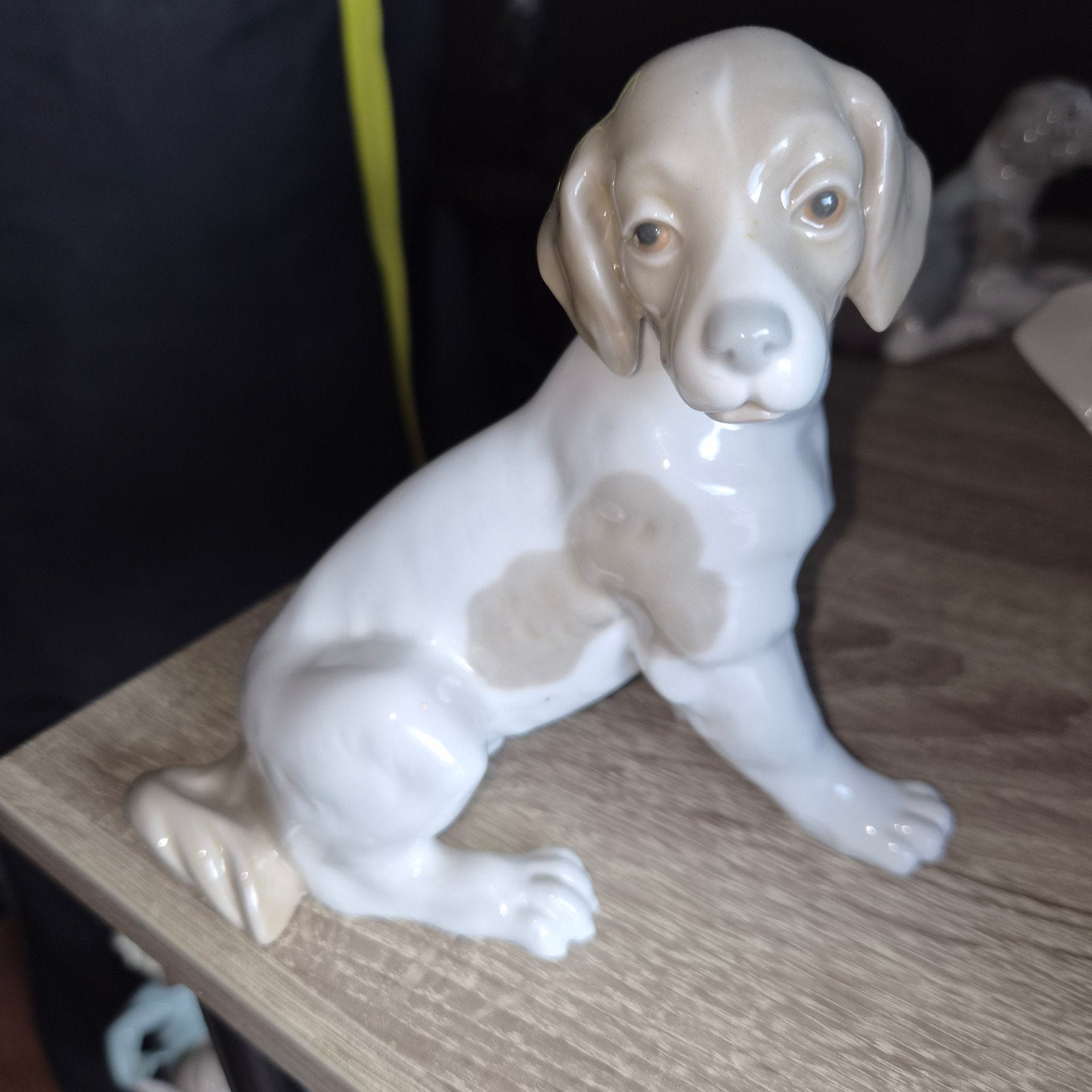 Neo Lladro hond beeldje nr 132 - jachthond, Ophalen of Verzenden, Zo goed als nieuw, Hond of Kat, Beeldje of Figuurtje