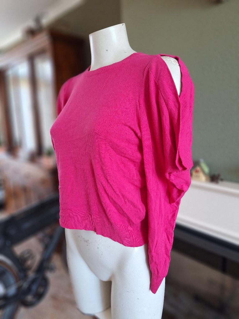 Sandro Ferrone hard roze trui met open schouders L, Kleding | Dames, Verzenden, Zo goed als nieuw, Roze, Maat 42/44 (L)