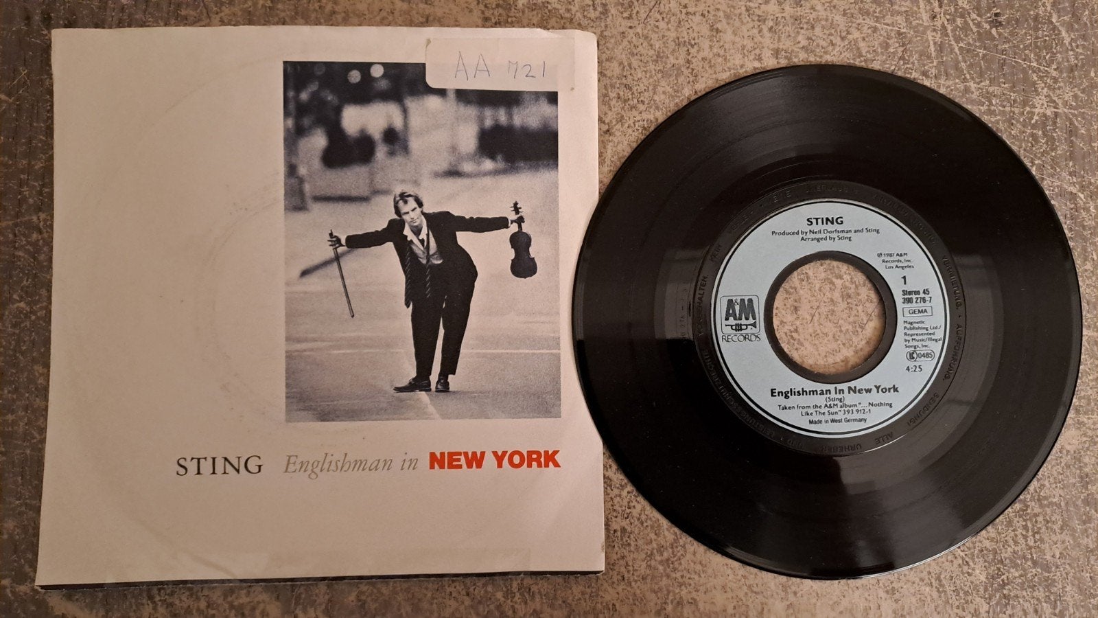sting  - englishman in new york, Cd's en Dvd's, Gebruikt, 7 inch, Pop, Fotohoes
