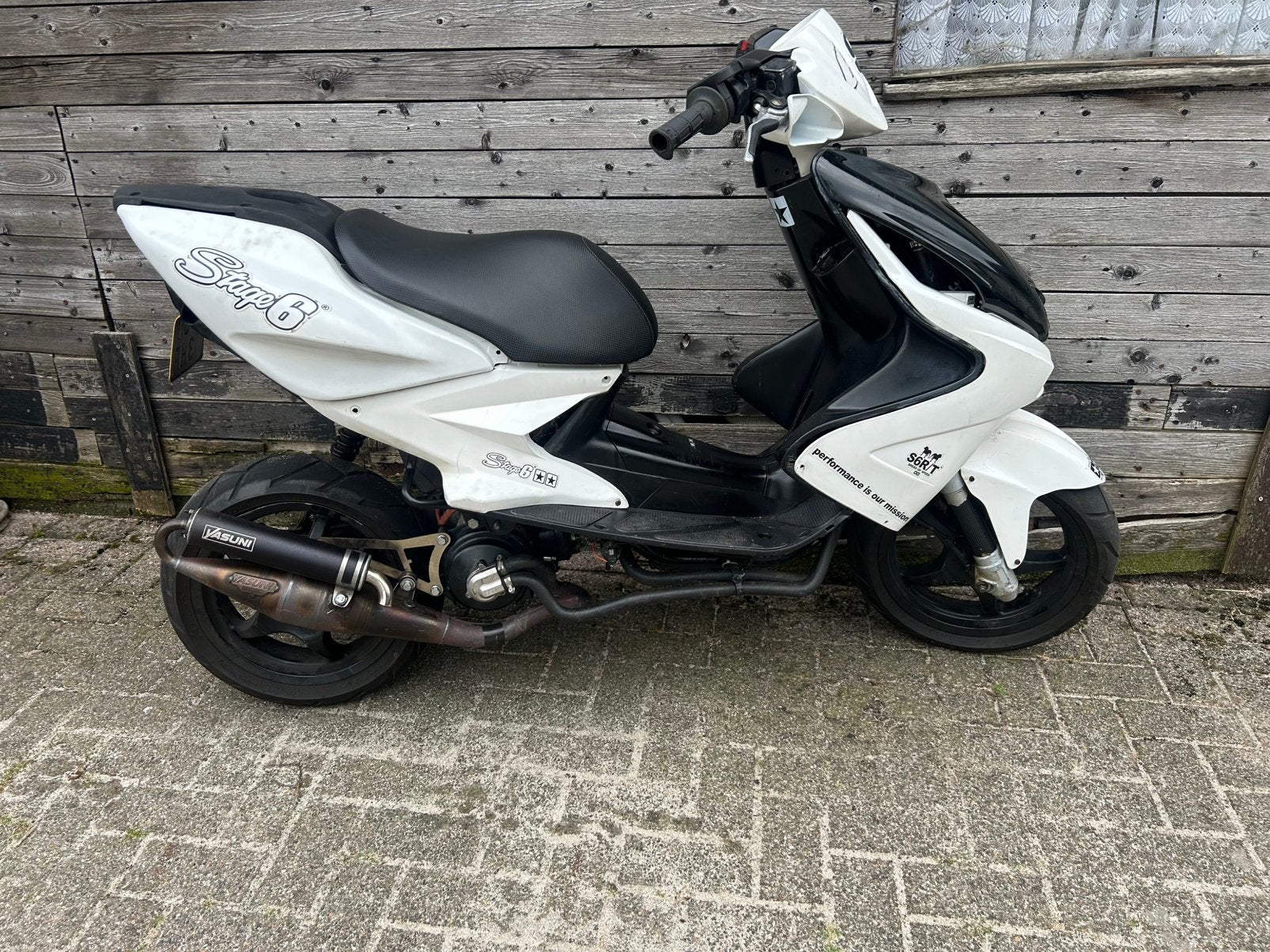Yamaha aerox 70cc, Fietsen en Brommers, Scooters | Yamaha, Zo goed als nieuw, Aerox, Tweetakt, Ophalen