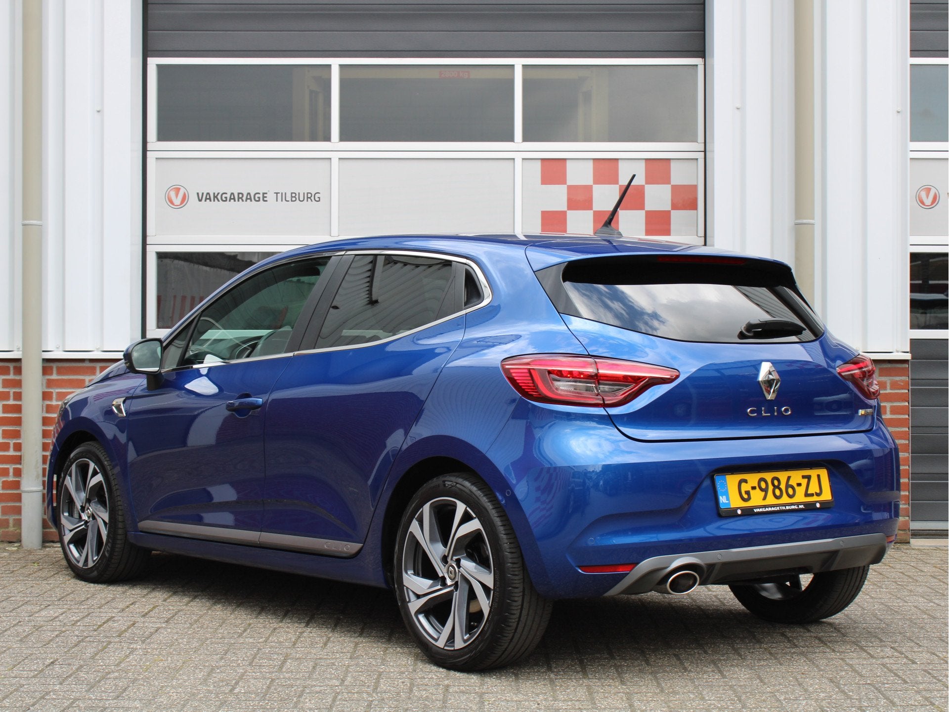 Renault Clio 1.0 TCe 100PK R.S. Line /NAVI/PDC/360 Camera/, Voorwielaandrijving, Dealer onderhouden, 101 pk, Gebruikt