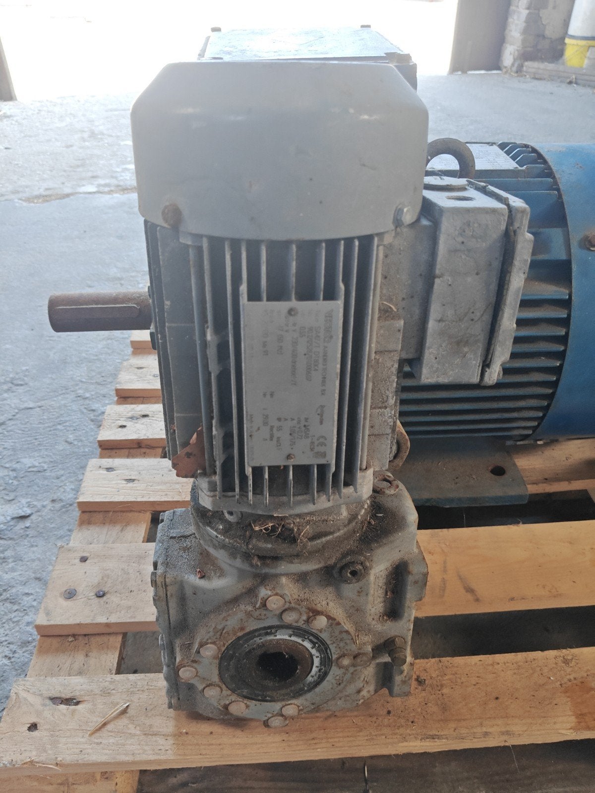 Elektromotor met tandwielkast - Vector Aandrijftechniek, Ophalen of Verzenden