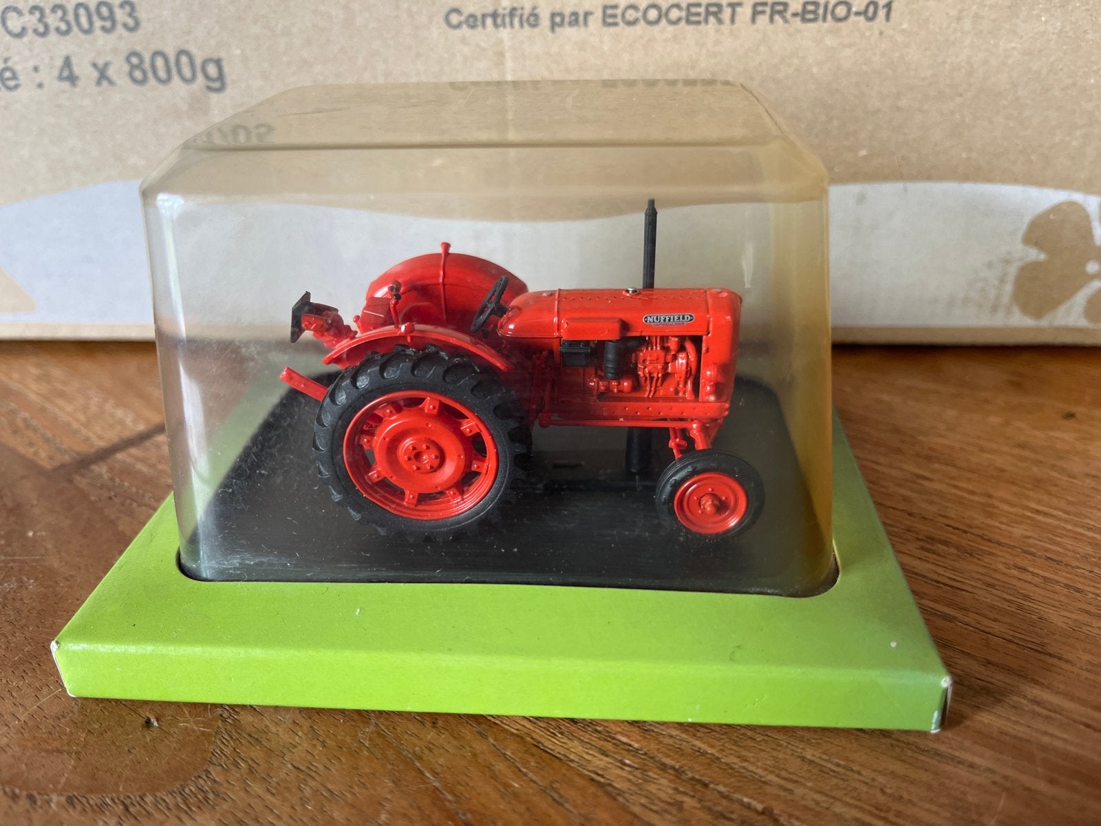 Nuffield Universal Four - 1960 schaalmodel tractor 1:43, Ophalen of Verzenden, Zo goed als nieuw, Tractor of Landbouw, Overige merken