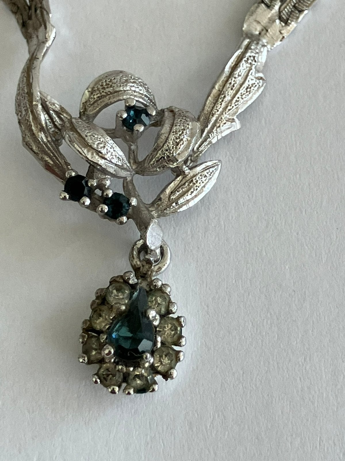 Antiek zilveren collier met saffieren, Ophalen of Verzenden, Zo goed als nieuw, Zilver