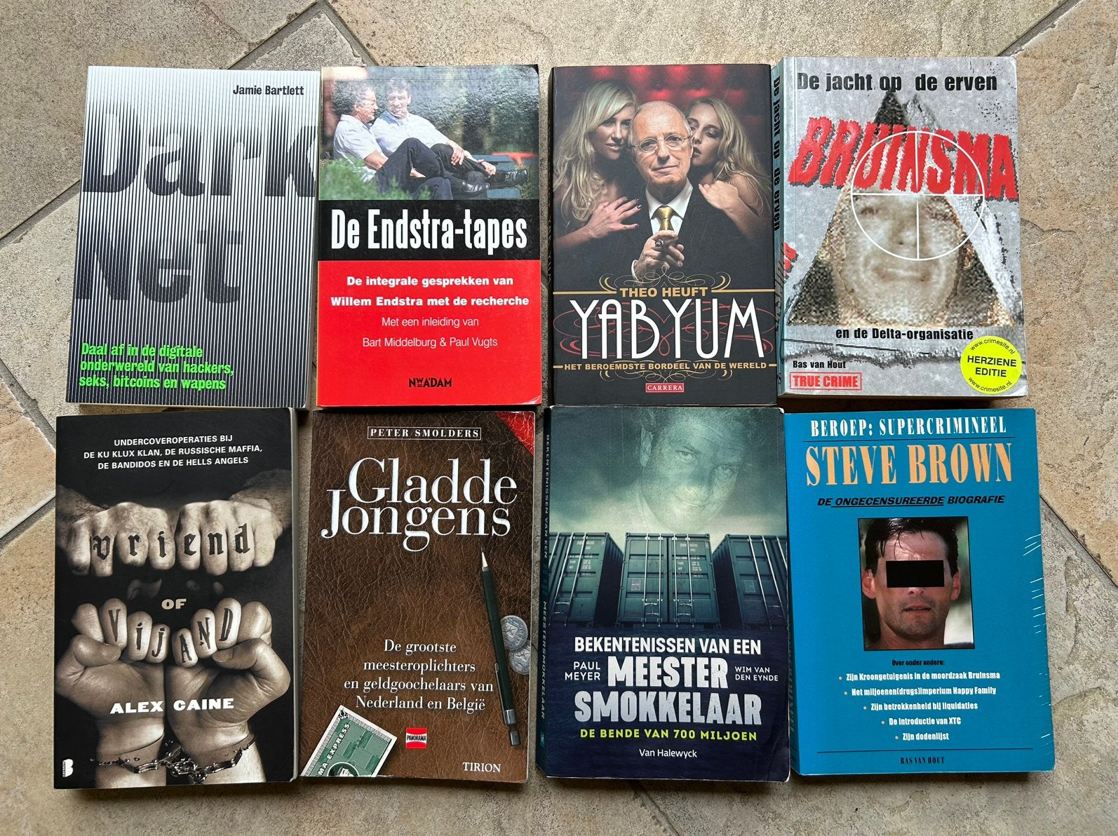 8 boeken misdaad non-fictie, Ophalen of Verzenden, Zo goed als nieuw