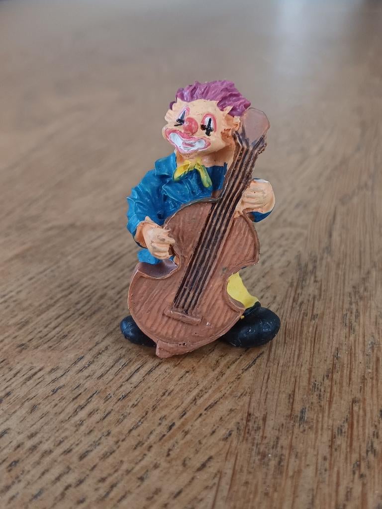 Miniatuur clown met cello, Verzamelen, Beelden en Beeldjes, Ophalen of Verzenden, Gebruikt, Overige typen