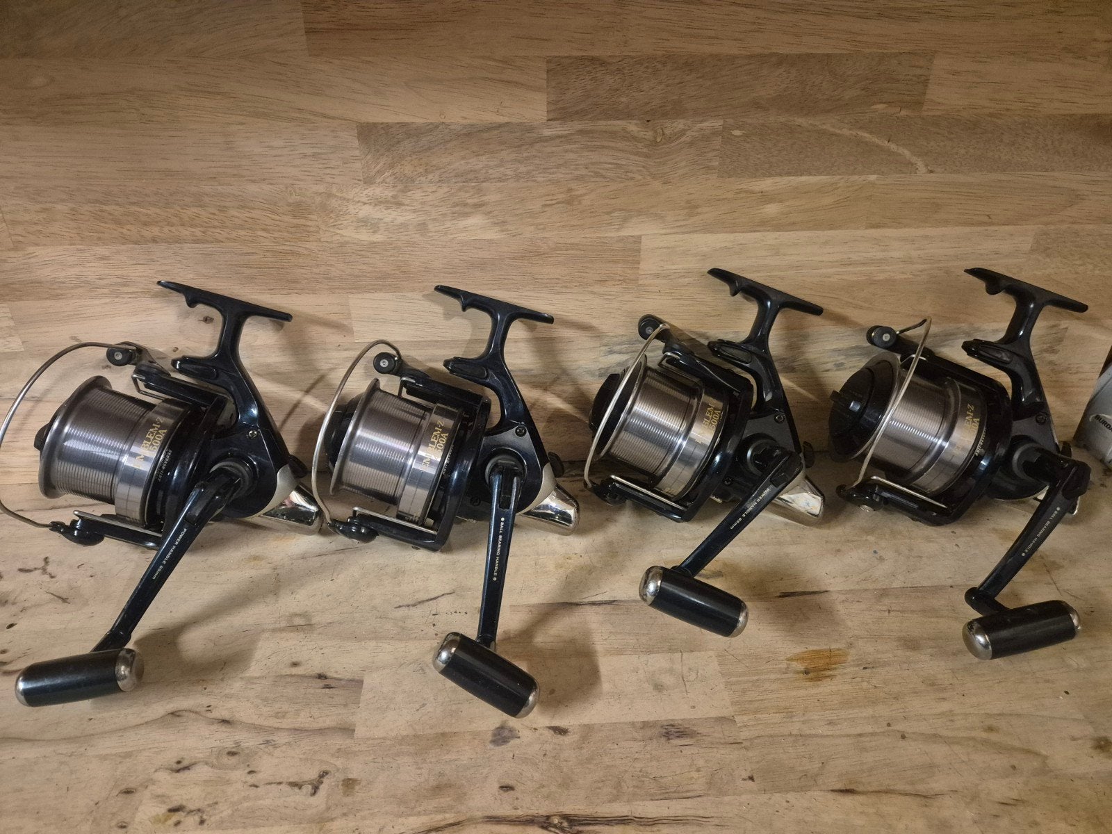 4 x daiwa emblem z4500a!!, Ophalen of Verzenden, Molen