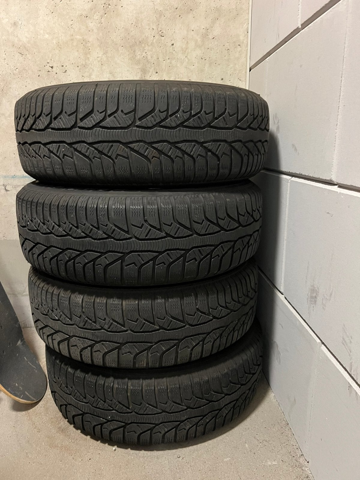4x Kleber winterbanden 185/65 R15, Ophalen