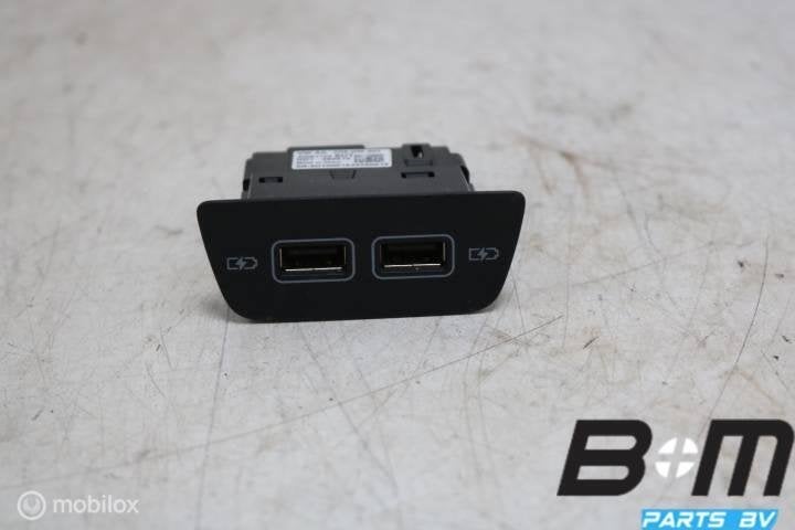 Dubbele USB laadbus VW Polo 2G AW 2G0035954, Gebruikt