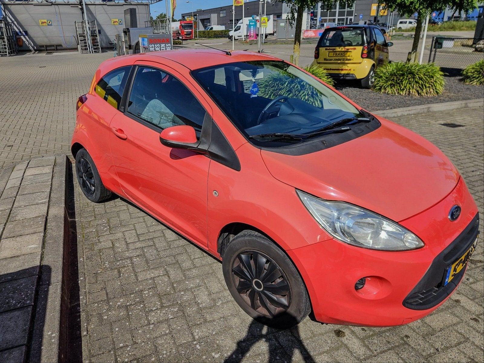 Ford Ka 1.2 51KW 2010 Rood, Auto's, Voorwielaandrijving, Stof, 1242 cc, 4 cilinders