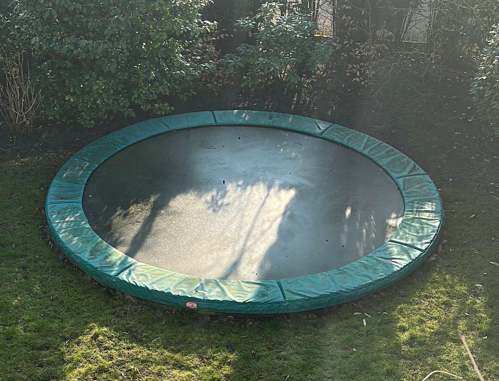 Berg trampoline +/- 400/450cm, Ophalen, Gebruikt