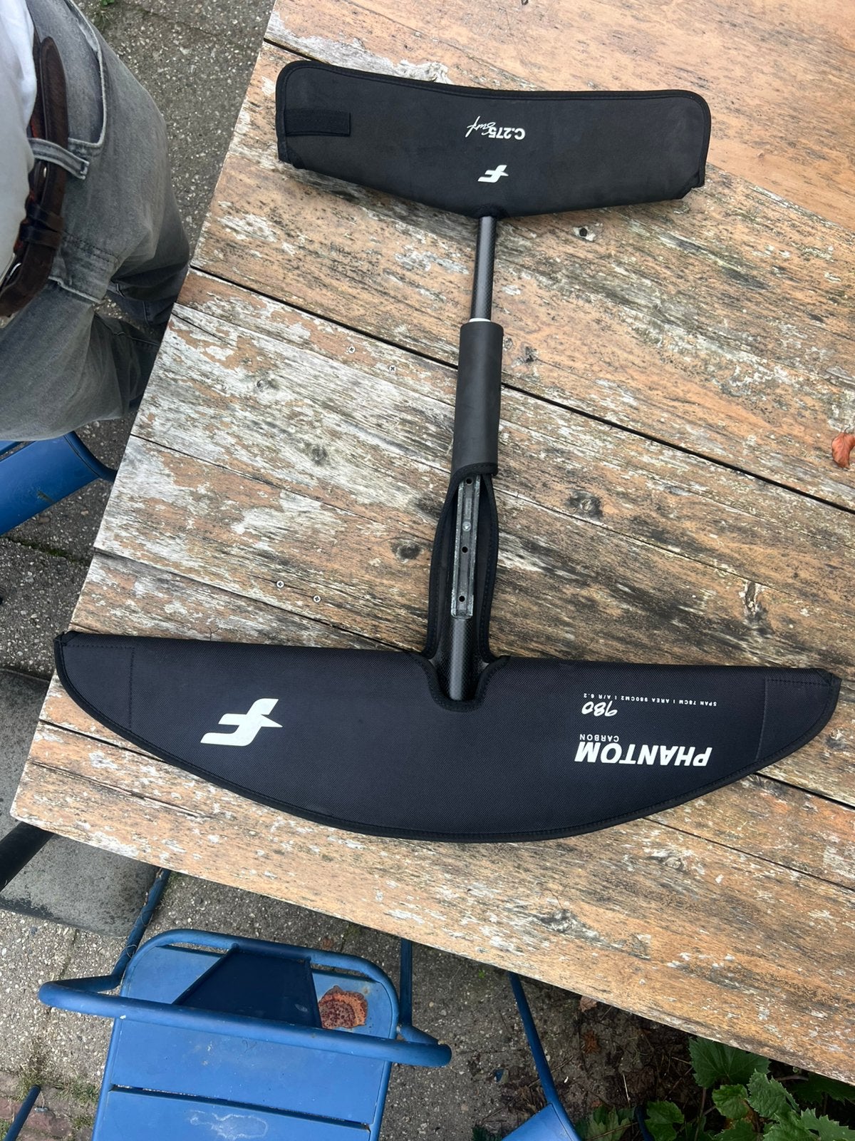 F-One Phantom Carbon 890 + C275 Surf stab – €425, Watersport en Boten, Ophalen of Verzenden, Zo goed als nieuw