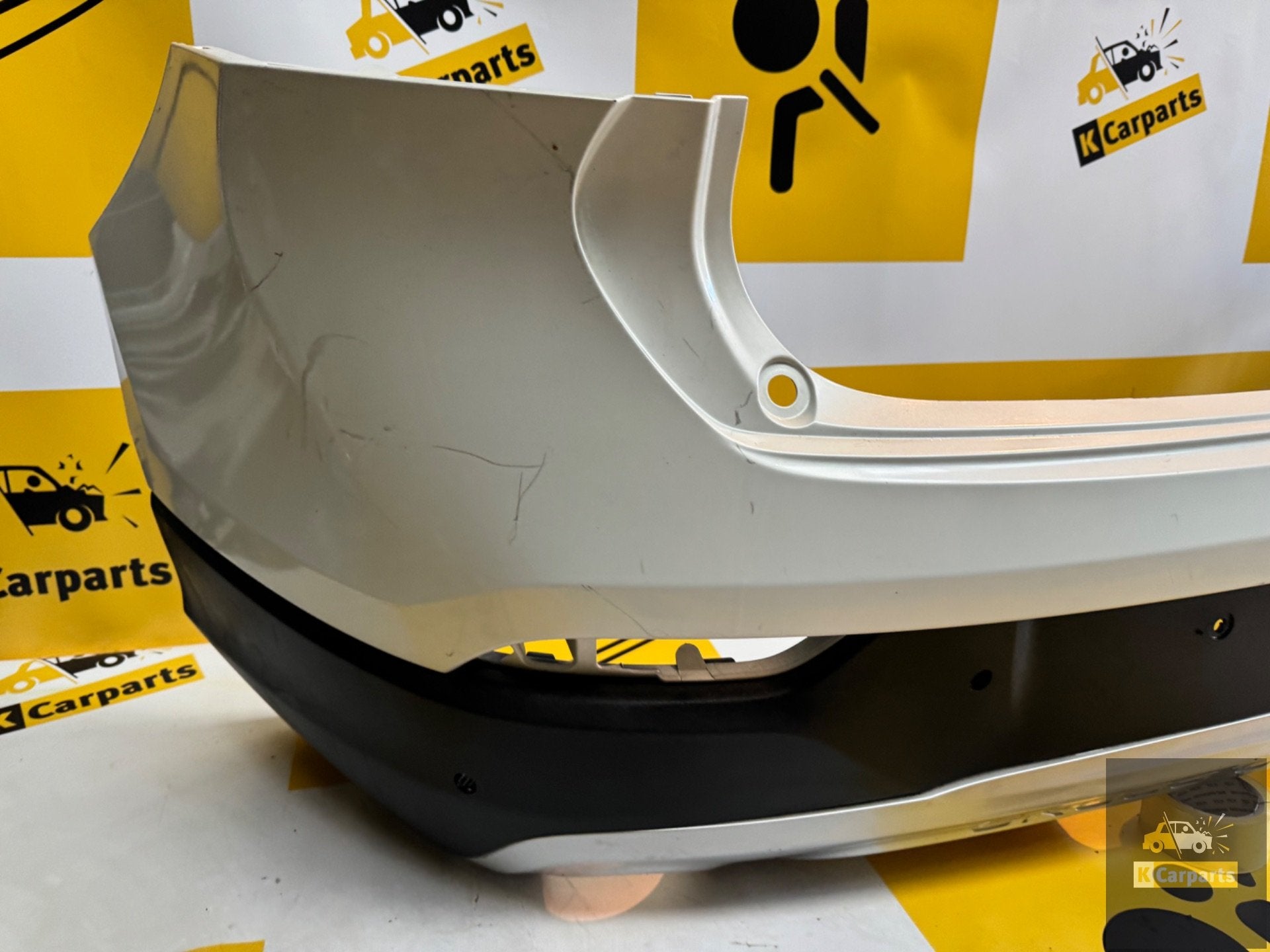 Volvo V40 Cross Country achterbumper Origineel PDC 31290919, Gebruikt, Gunnar Engellaus vag 8
405 31  Gothenburg, SE, Info@volvocars.com