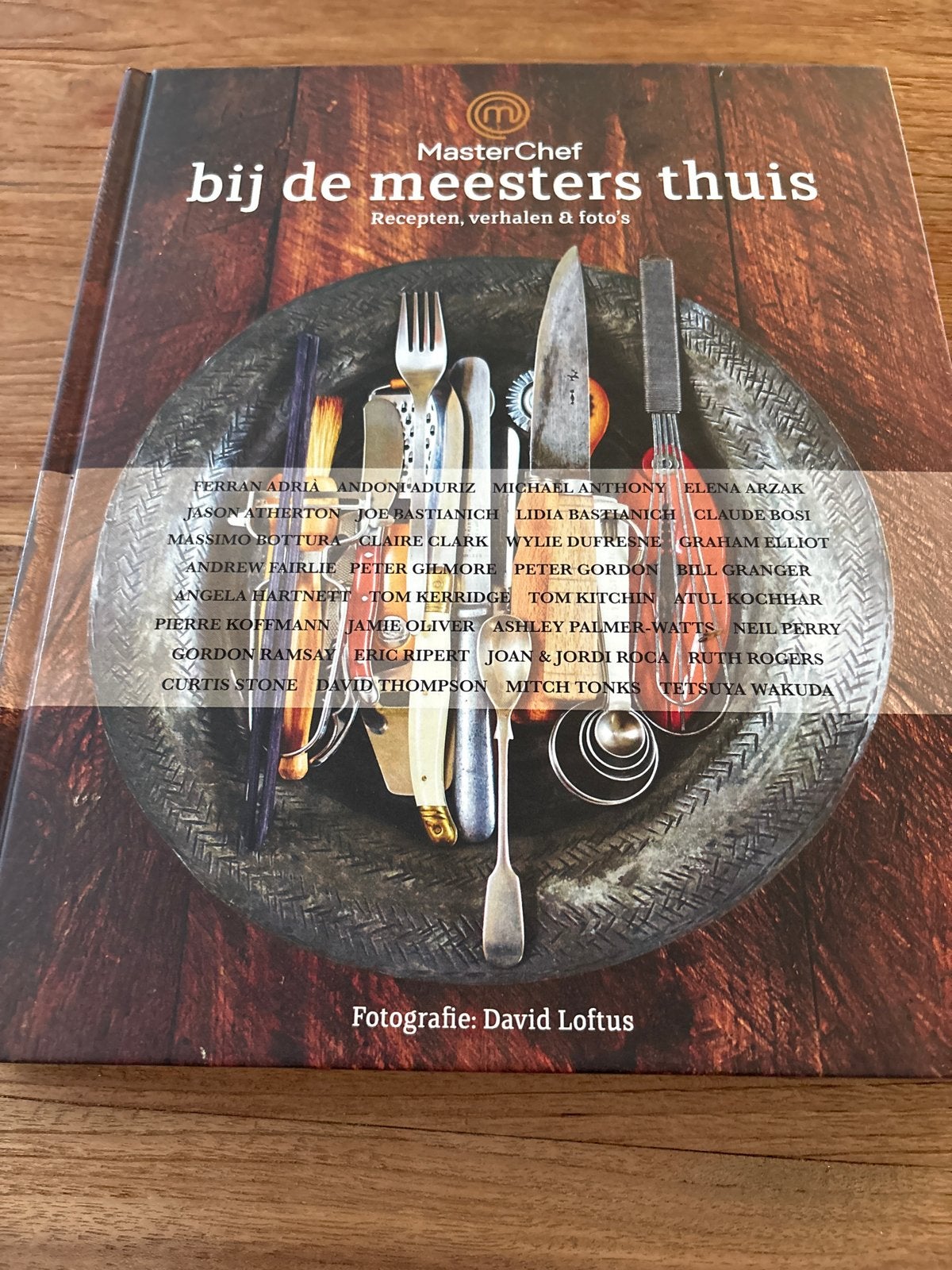 MasterChef bij de meesters thuis - Kookboek, Boeken, Kookboeken, Voorgerechten en Soepen, Nieuw, Ophalen of Verzenden, Overige gebieden