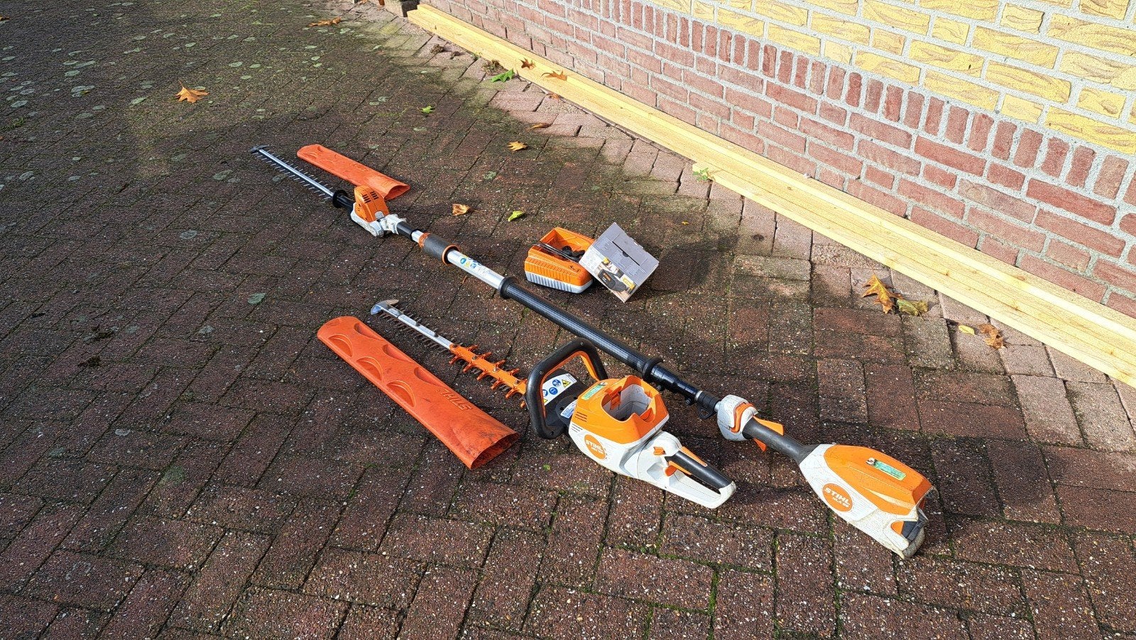 Stihl heggenschaarset HSA 100 en HLA 86 met nw AP 20 +lader, Ophalen, HSA 100 en HLA 86, Stihl, Accu