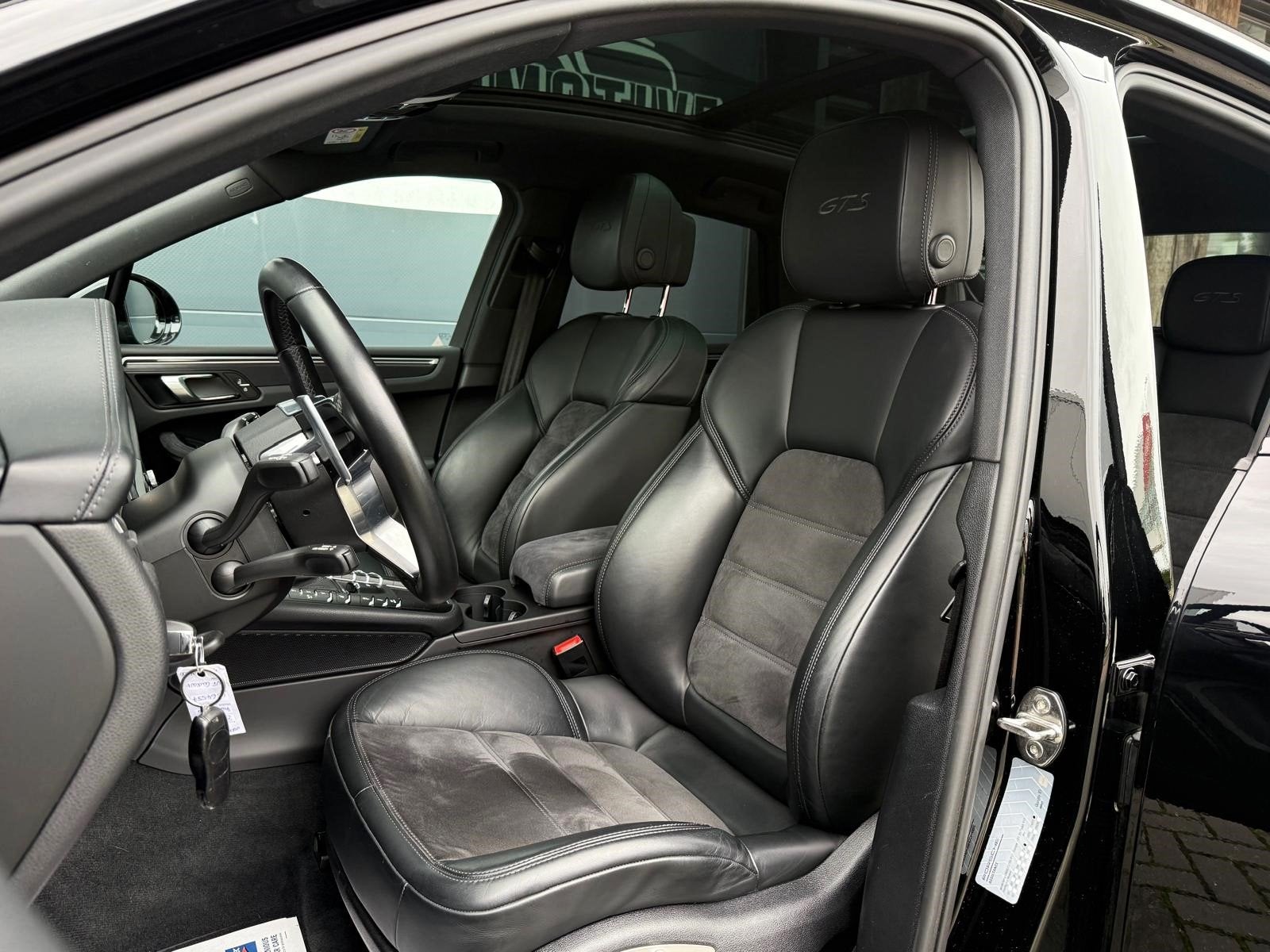 Foto 12 van Porsche Macan 2.9 GTS 1e eigenaar dealeronderhouden