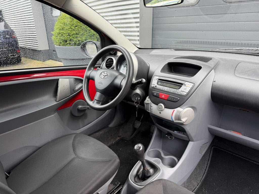 Toyota Aygo 1.0-12V APK T/M 12-26 | Radio |, Auto's, Voorwielaandrijving, Stof, Gebruikt, 765 kg
