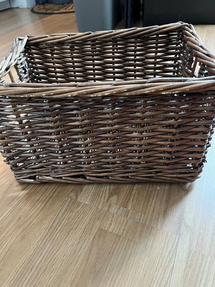 Rieten mand, Huis en Inrichting, Woonaccessoires | Schalen en Manden, Ophalen, Gebruikt, Mand, Riet
