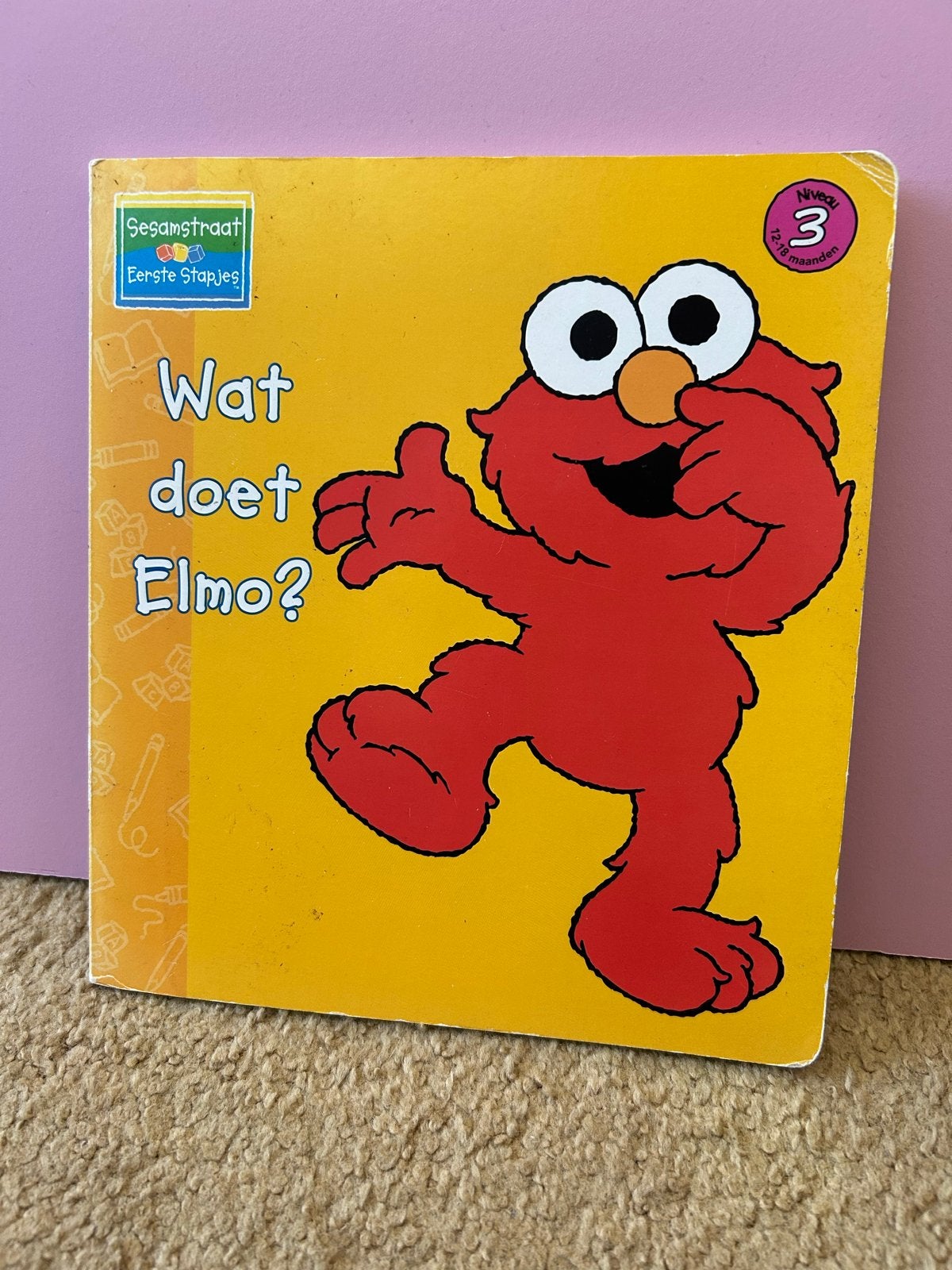 Sesamstraat flapjesboek: Wat doet Elmo? (12-18 maanden), Ophalen of Verzenden, Gelezen, Uitklap-, Voel- of Ontdekboek, 1 tot 2 jaar