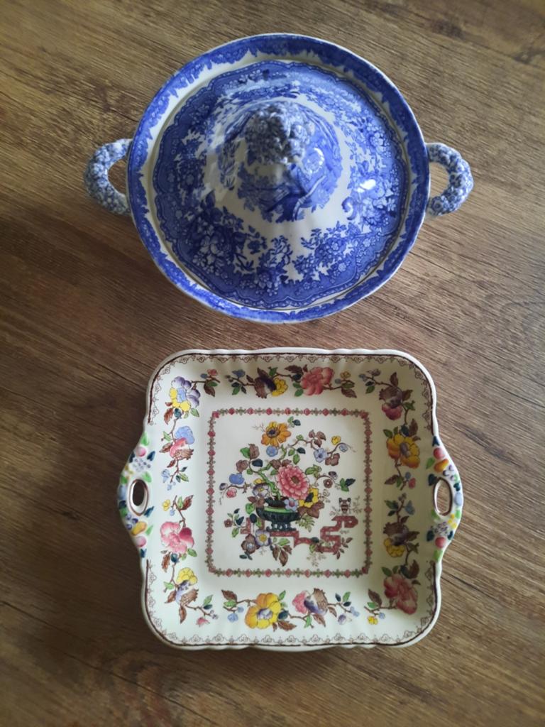 Mason's Ironstone, terrine met deksel en vierkante schaal, Keramiek, Ophalen of Verzenden, Overige stijlen, Schaal of Schalen
